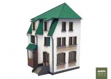 Anlagen-Architekt - 4077 - Genossenschaftshaus Pirkweg 4 mit Gastwirtschaft "Zum Grantlhuber" (Bausatz)